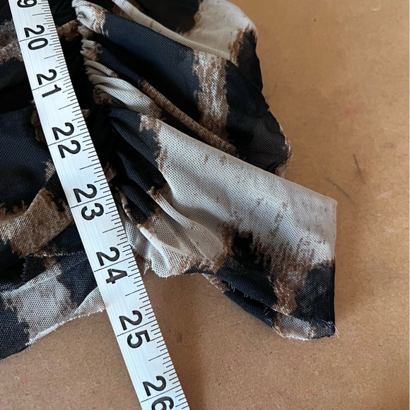 Ganni EUC Women’s Animal Print Sheer Ruched Top size XL - Picture 11 of 11